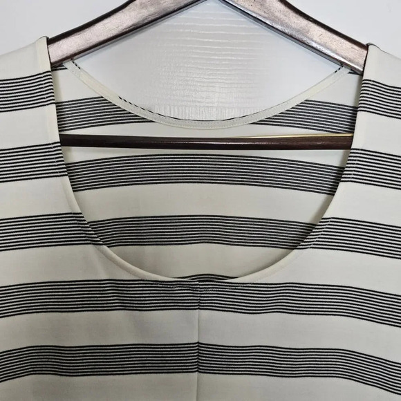 Gap Women's Dress Small Lowback Black White Striped‎ Mini Short Tshirt Sheath - Picture 5 of 8